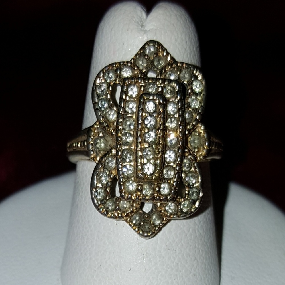Vintage 18 KT GOLD HGE DIAMONDS COCKTAIL RING SZ 7